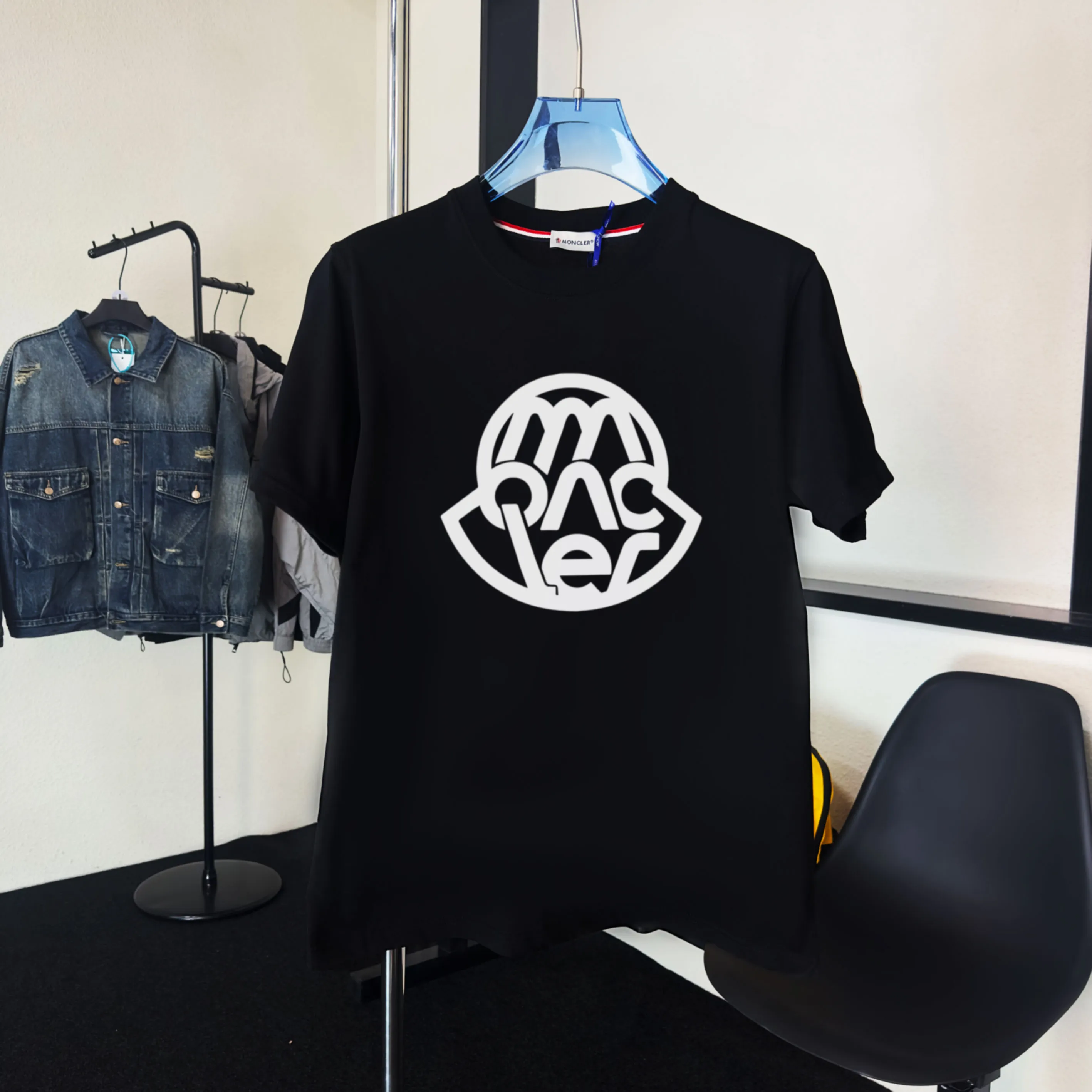 《 ~NFC ~ 》《Moncler~ 》2025New Arrival Quality T , Versatile Quality ！ ‼ 32 250G ‼ ， ， ， ， T 🤪 Sizes：S-M-L-XL-2XL ：Black，White， Same Style